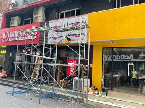 岐山制作广告招牌如何避免它发黄？